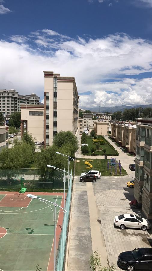 Huayu Paradise International Hotel Lhasa Exteriör bild